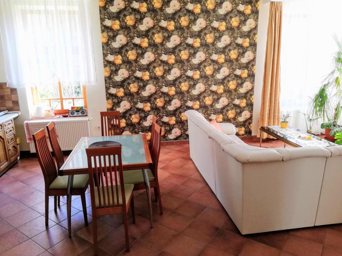 Parva Foresta Apartment Miskolc Exterior photo